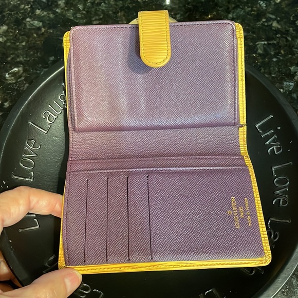 Louis Vuitton EPI yellow kiss lock wallet purple interior MI0092 - Picture 2 of 13